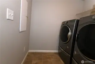 Main Hall Bathroom Upstairs
