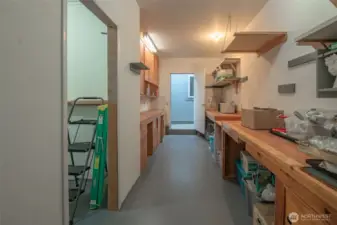 Bonus space at the back of garage- perfect for hobbies!
