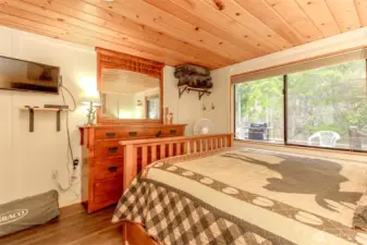 Spacious bedroom on main floor