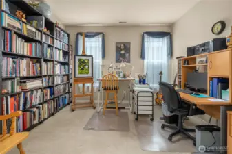 Bonus space for office, studio or hobby room