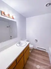 Unit 4 Bathroom