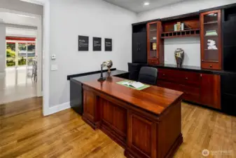 Main Level Office