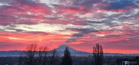 Photo taken by the owner from the deck. Gorgeous!