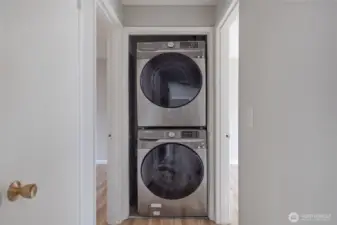 1st floor laundry set