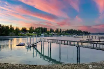 190' dock and moorage