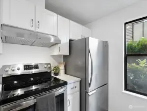 All stainless steel appliances stay.