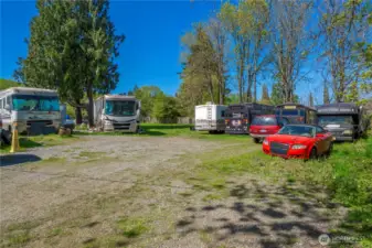 Tons of space for parking!