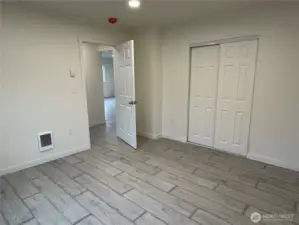 Middle bedroom