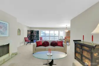 Living room w/ fireplace