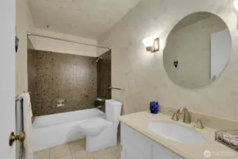 2nd bathroom