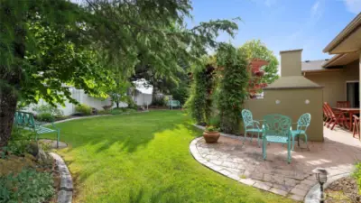 Beautifully landscaped retreat