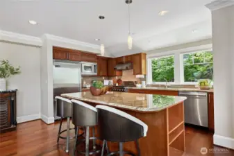 Large kitchen fits many cooks!
