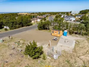 Plenty of space with a firepit.