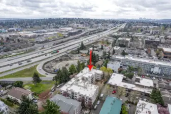 Also nearby is North Seattle College, UW Medicine, Restaurants, Theaters, Kraken Ice Rinks, Target Center, plus all the exciting new developments planned for the former Northgate Mall location.
