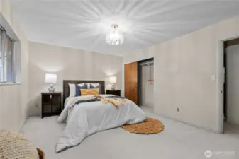 Primary ensuite with room for King bed
