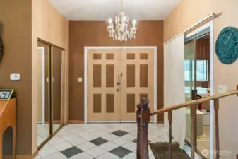 ANOTHER ENTRY AREA BY POOL