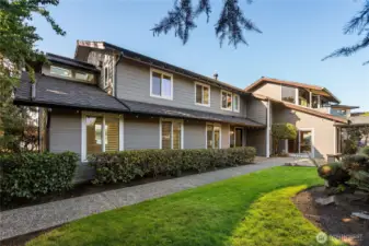 Front entrance adjacent to detached garage