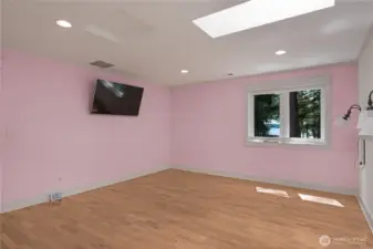 Principal bedroom.
