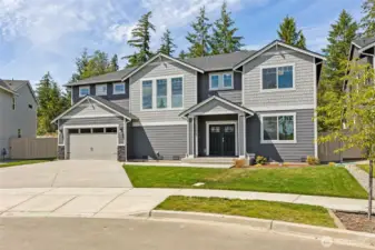**Photos are of the same floorplan in another community and are used for representational purposed only. Colors, and features will vary.**