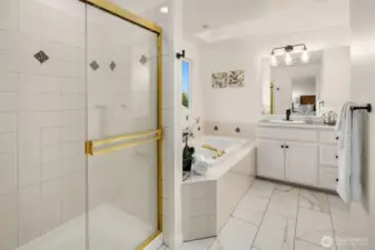 5 piece primary bath.