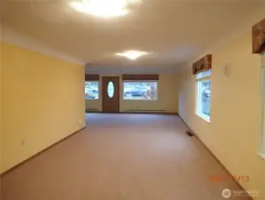 Dining area to Living room