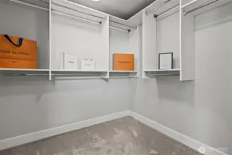 Feel like you are shopping from your custom closet