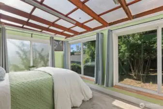 Light filled atrium/sunroom