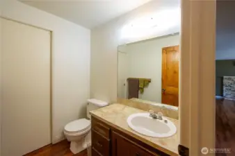 Hallway 1/2  bath