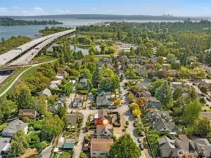 Quick access to 520 for quick commutes to downtown Seattle and the Eastside.