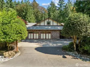 Charming 4-Bedroom Home Just Steps from Pine Lake