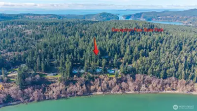 Situated between Skagit Bay and Deception Pass State Park, let the adventures begin!