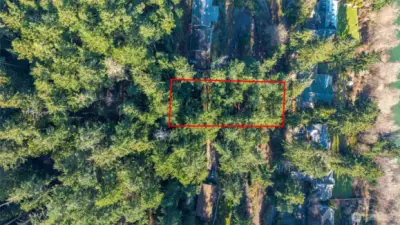 Approximate outline of the lot.