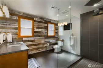 Main floor bath