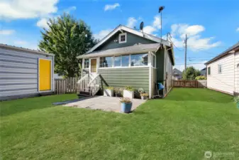 Expansive backyard—ideal for outdoor living, BBQs, gardening, and endless play.