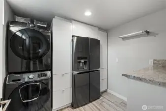 Utility room w/fridge!