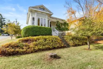 This Victorian charmer captures the timeless spirit of Port Townsend.