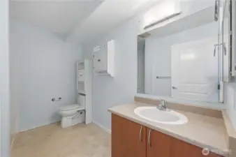 Full bath with more room for accessible puposes