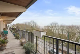Private 90' balcony [has sensational views]