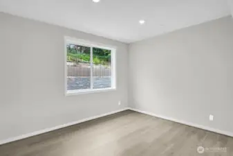 13216 NE 127th Unit B ~ Ready Now