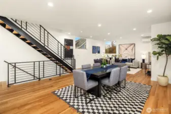 Large dining or flex space