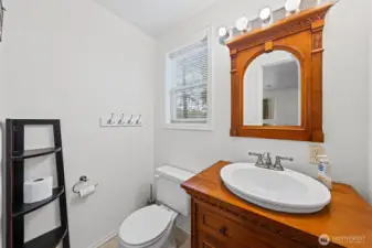 Yellow Perch - bathroom