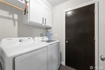 Washer & Dryer Included