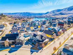 Welcome to Yellowstone at Lake Chelan