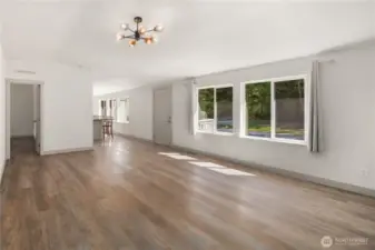 Open all the way to the kitchen and eating area