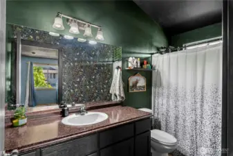 2nd Primary bath
