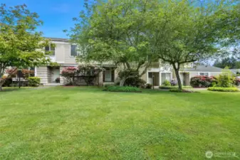 HOA dues cover exterior maintenance including landscaping, roof and siding