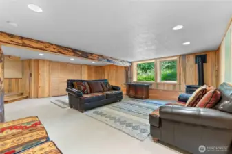Large rec room on ground floor