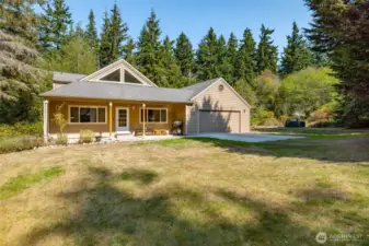 Welcome home to your wooded oasis