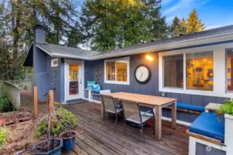 Side deck entrance off Living room