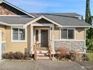 Entry Porch for 329 Dennis Way